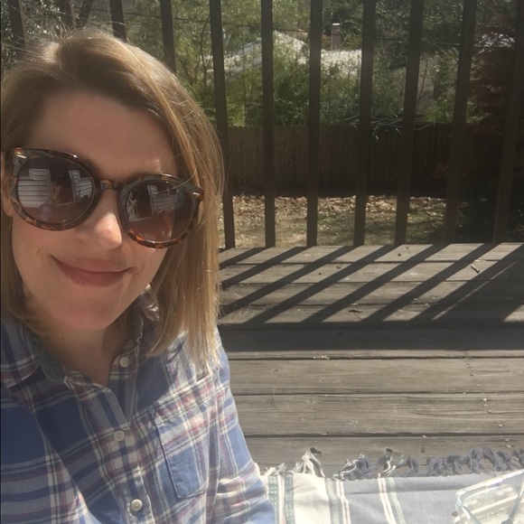 Meet your Posher, Maribeth - Picture 1 of 1